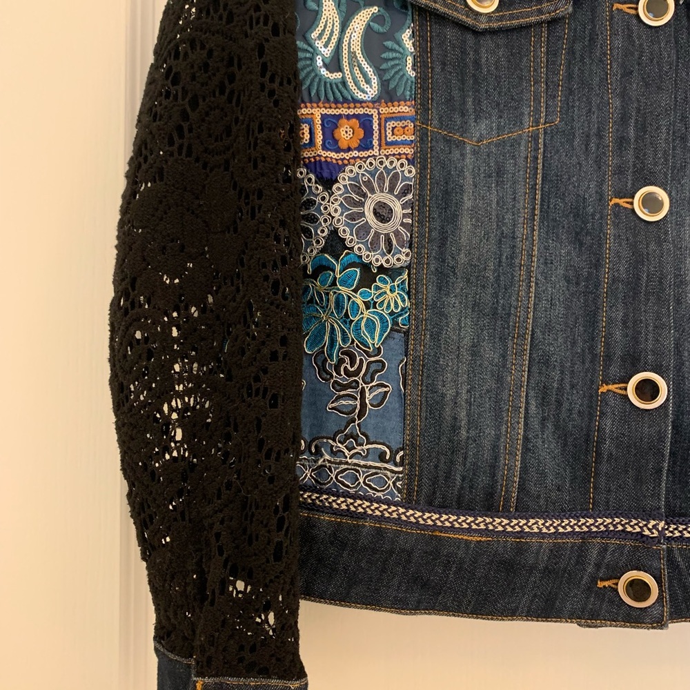 NWOT Stunning Mishca Jean Jacket with black lace sleeves. - Picture 4 of 8
